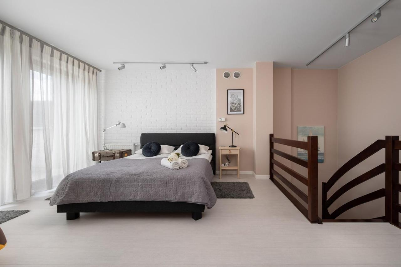 Wroclaw Dabie Silver By Renters 외부 사진